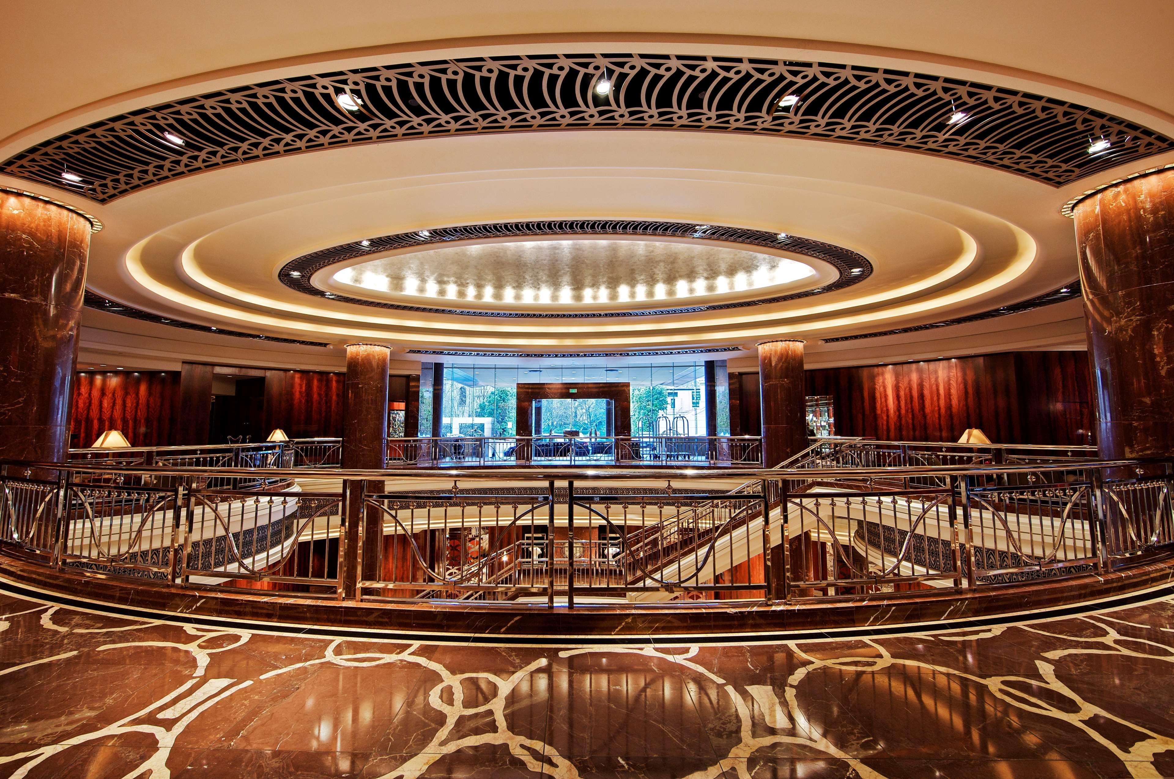Hotel Park Hyatt Melbourne Exteriér fotografie The lobby of the Ritz-Carlton, Dubai