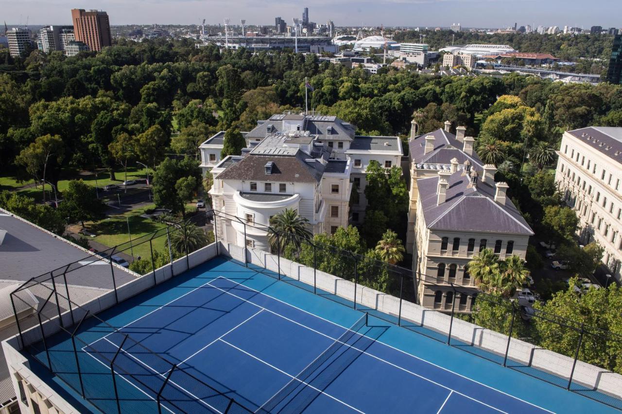 Hotel Park Hyatt Melbourne Exteriér fotografie Tennis court at the St Kilda Hotel