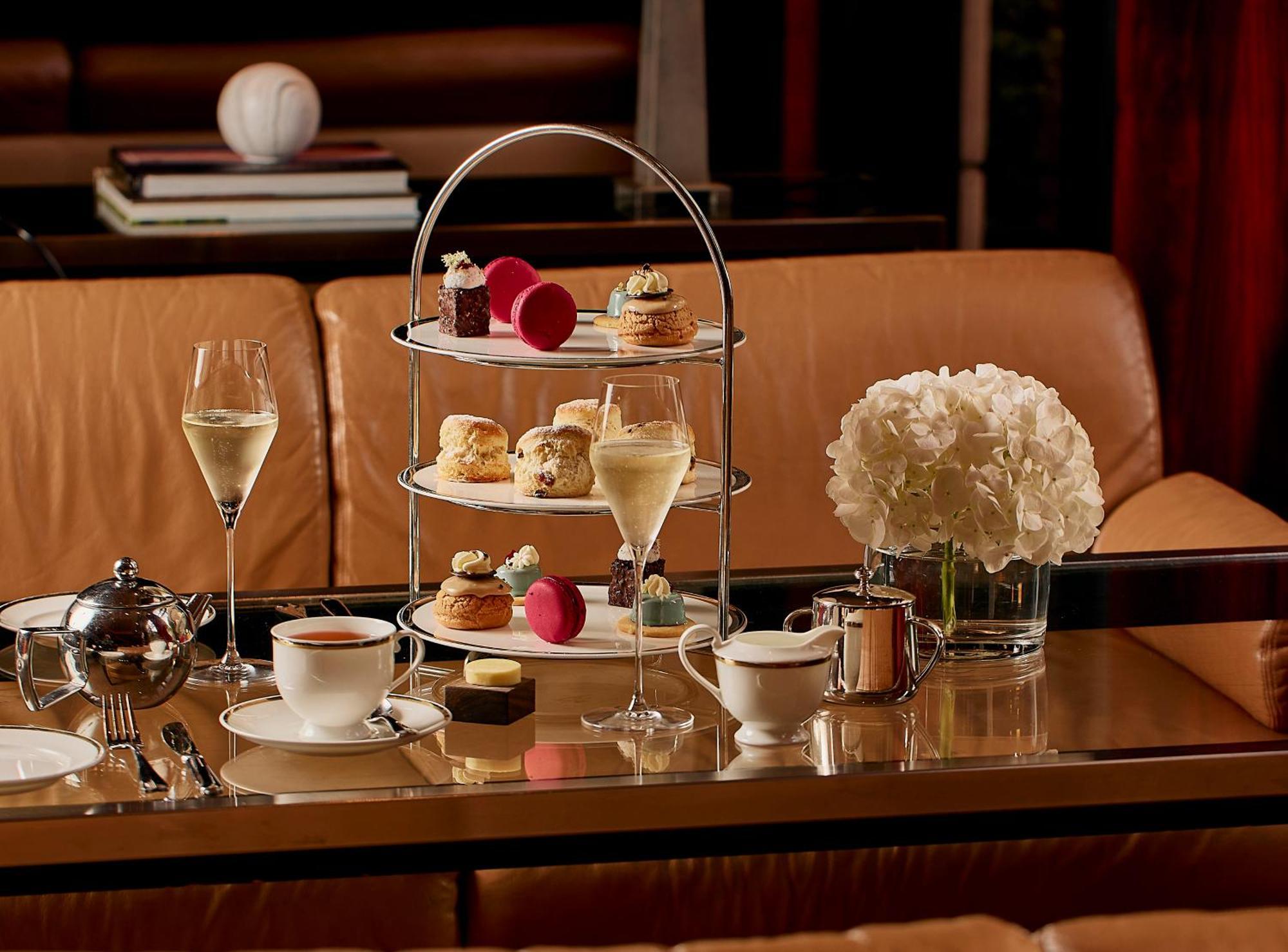 Hotel Park Hyatt Melbourne Exteriér fotografie Afternoon tea at the Mandarin Oriental, London